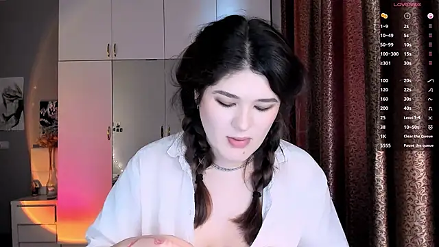 July Slowdive online show from 03-21-25, 10:39