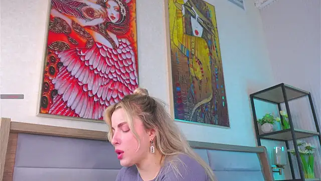 LiliBanger online show from 07-10-26, 04:06