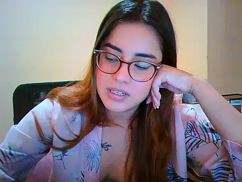 maliamiller online show from 12-04-25, 05:06