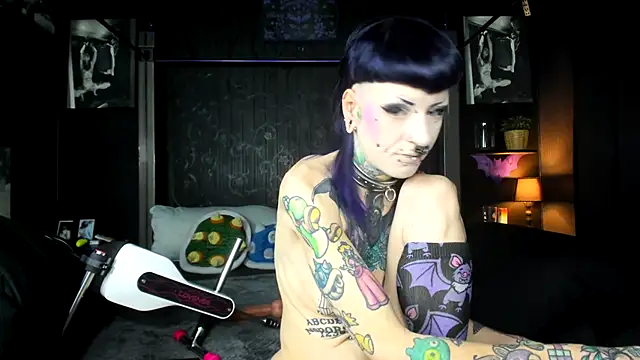 Snapshot of Purple_Coffin666 chatting on 03-10-26, 11:15 Purple Coffin666 online show from 03-10-26, 11:15