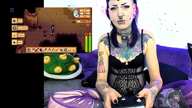 Snapshot of Purple_Coffin666 chatting on 06-03-26, 06:24 Purple Coffin666 online show from 06-03-26, 06:24