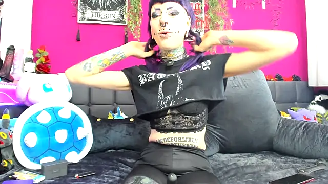 Snapshot of Purple_Coffin666 chatting on 06-14-26, 11:56 Purple Coffin666 online show from 06-14-26, 11:56