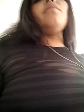 Snapshot of Aisha_09 chatting on 04-14-26, 03:51 Aisha 09 online show from 04-14-26, 03:51