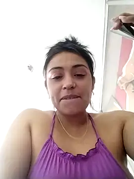 Snapshot of Aisha_09 chatting on 05-01-26, 02:32 Aisha 09 online show from 05-01-26, 02:32