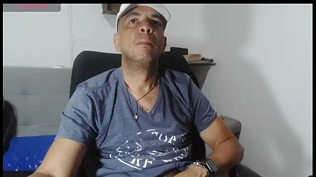 latinmartin73 online show from 05-18-26, 05:46