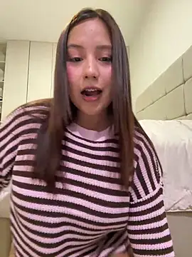 Snapshot of kittyfresita chatting on 05-06-26, 02:51 kittyfresita online show from 05-06-26, 02:51