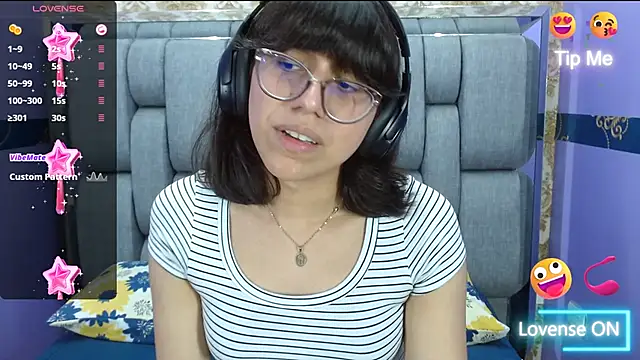 Snapshot of Nataly_Cloud chatting on 12-04-24, 03:32 Nataly Cloud online show from 12-04-24, 03:32