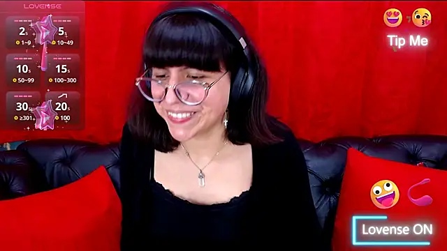 Snapshot of Nataly_Cloud chatting on 12-07-24, 04:03 Nataly Cloud online show from 12-07-24, 04:03