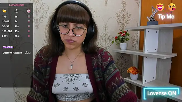 Snapshot of Nataly_Cloud chatting on 02-13-25, 12:43 Nataly Cloud online show from 02-13-25, 12:43