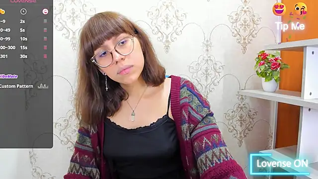 Snapshot of Nataly_Cloud chatting on 02-18-25, 12:49 Nataly Cloud online show from 02-18-25, 12:49