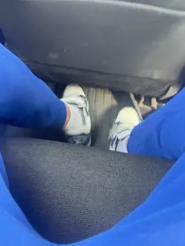 jovenestraviesos online show from 02-16-26, 12:23