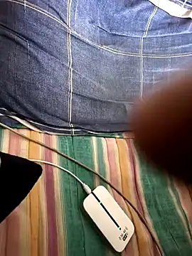 huzi518 online show from 02-18-25, 07:32