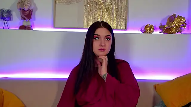 ChristinaMilton online show from 12-13-25, 07:53