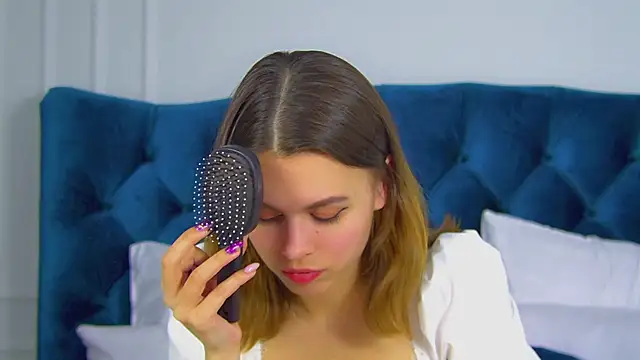 PollyLanders online show from 03-23-25, 04:27