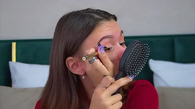 PollyLanders online show from 11-12-25, 06:25