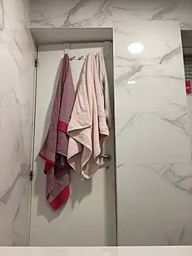 Lucascacaca online show from 04-16-26, 08:20