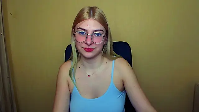 Luna Lush  online show from 01-03-25, 08:21