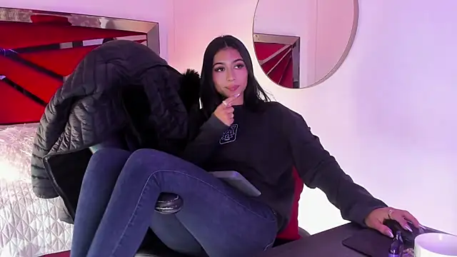 ZaraLim online show from 01-20-25, 09:43