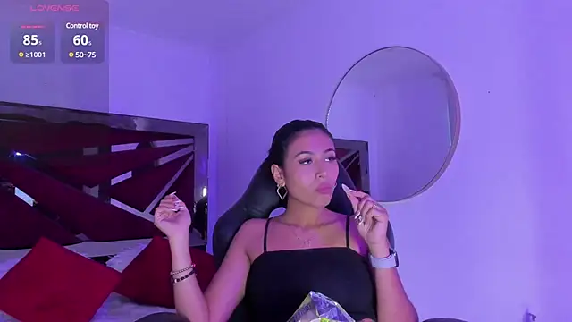 ZaraLim online show from 01-22-25, 04:12