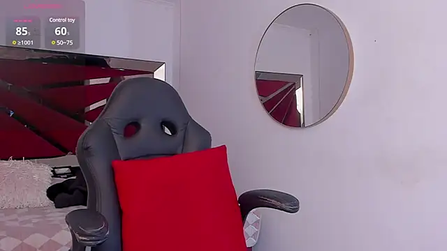 ZaraLim online show from 02-14-25, 12:03