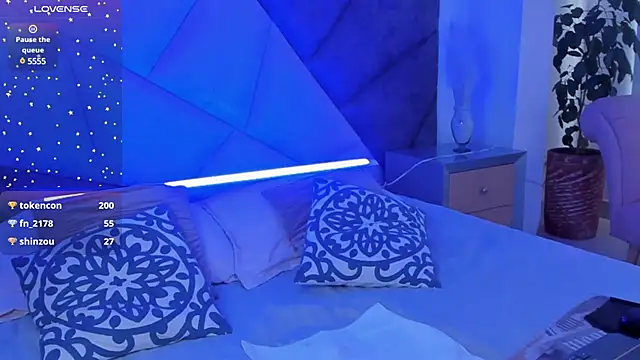 ZaraLim online show from 03-08-25, 06:47