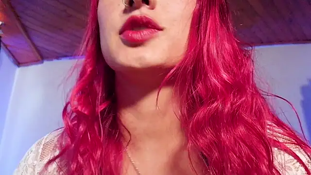 luccycollins  online show from 02-26-26, 02:49