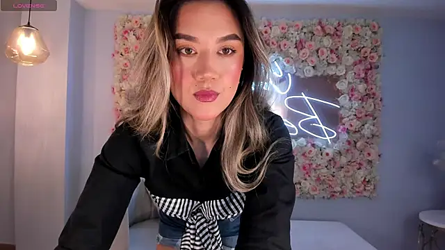 RebeccaHudson online show from 03-01-25, 02:26