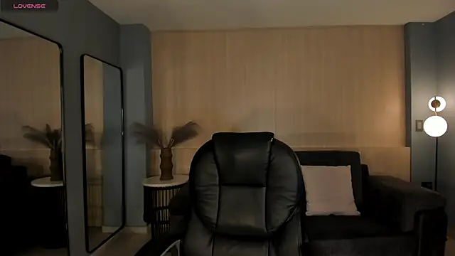 RebeccaHudson online show from 09-26-25, 08:02