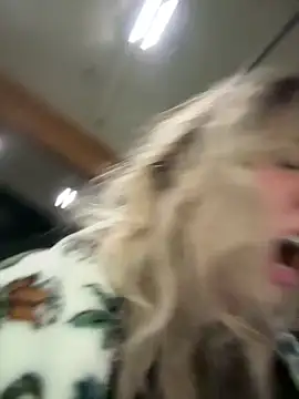 Snapshot of M1ssyk1ssy chatting on 12-29-24, 09:09 M1ssyk1ssy online show from 12-29-24, 09:09