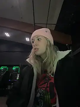 Snapshot of M1ssyk1ssy chatting on 12-31-24, 01:15 M1ssyk1ssy online show from 12-31-24, 01:15