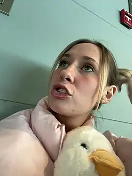 Snapshot of M1ssyk1ssy chatting on 01-07-25, 06:14 M1ssyk1ssy online show from 01-07-25, 06:14