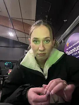 Snapshot of M1ssyk1ssy chatting on 01-24-25, 11:12 M1ssyk1ssy online show from 01-24-25, 11:12