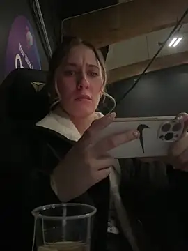 Snapshot of M1ssyk1ssy chatting on 02-02-25, 10:28 M1ssyk1ssy online show from 02-02-25, 10:28