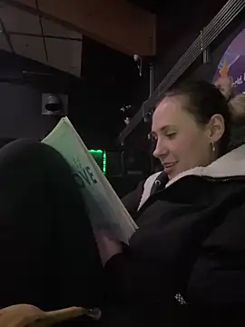 Snapshot of M1ssyk1ssy chatting on 02-05-25, 01:26 M1ssyk1ssy online show from 02-05-25, 01:26