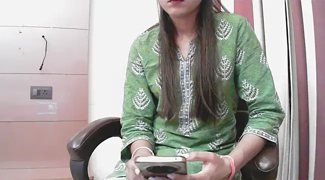 collage hoty online show from 03-12-25, 04:56