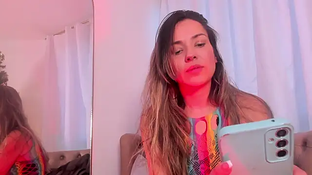 Snapshot of camilawm19 chatting on 12-11-24, 01:17 camilawm19 online show from 12-11-24, 01:17