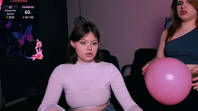 Snapshot of nikole_kitt chatting on 01-30-25, 11:13 nikole kitt online show from 01-30-25, 11:13