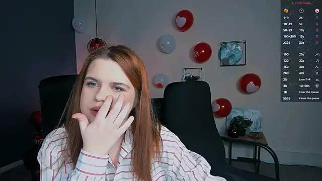 Snapshot of nikole_kitt chatting on 02-15-25, 07:50 nikole kitt online show from 02-15-25, 07:50