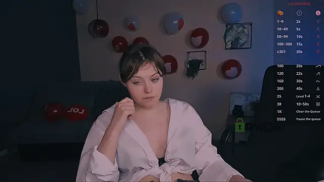 Snapshot of nikole_kitt chatting on 02-22-25, 07:47 nikole kitt online show from 02-22-25, 07:47