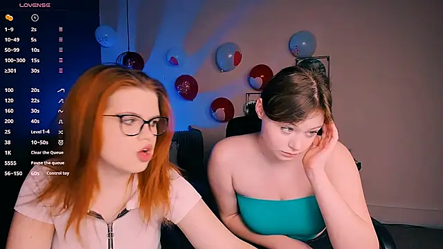 Snapshot of nikole_kitt chatting on 02-25-25, 07:47 nikole kitt online show from 02-25-25, 07:47