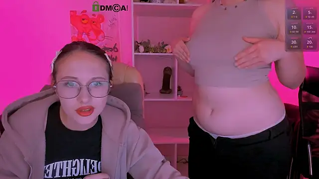 Snapshot of nikole_kitt chatting on 09-13-25, 07:02 nikole kitt online show from 09-13-25, 07:02