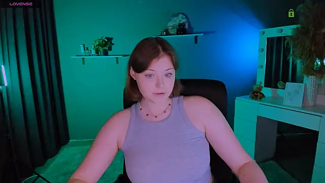 Snapshot of nikole_kitt chatting on 09-22-25, 07:16 nikole kitt online show from 09-22-25, 07:16