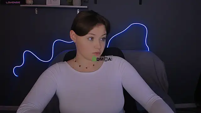 Snapshot of nikole_kitt chatting on 09-26-25, 08:02 nikole kitt online show from 09-26-25, 08:02