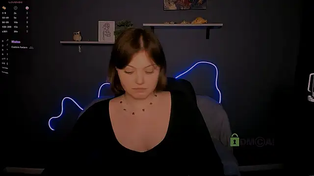 Snapshot of nikole_kitt chatting on 10-10-25, 07:35 nikole kitt online show from 10-10-25, 07:35