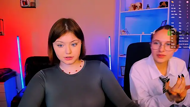 Snapshot of nikole_kitt chatting on 11-15-25, 08:05 nikole kitt online show from 11-15-25, 08:05