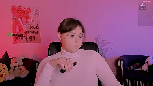 Snapshot of nikole_kitt chatting on 01-18-26, 09:18 nikole kitt online show from 01-18-26, 09:18