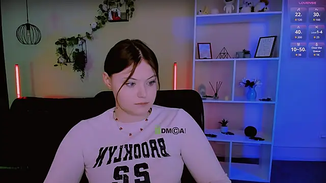 nikole kitt online show from 05-25-26, 06:58