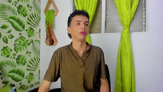 SEANTROYY online show from 03-13-25, 03:54