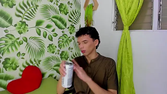 SEANTROYY online show from 03-22-25, 04:03