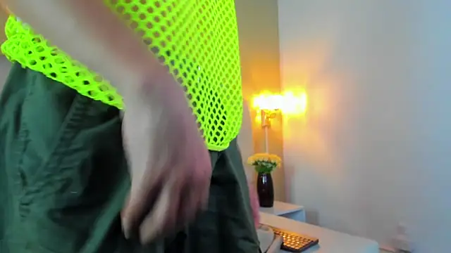 SEANTROYY online show from 10-10-25, 03:49